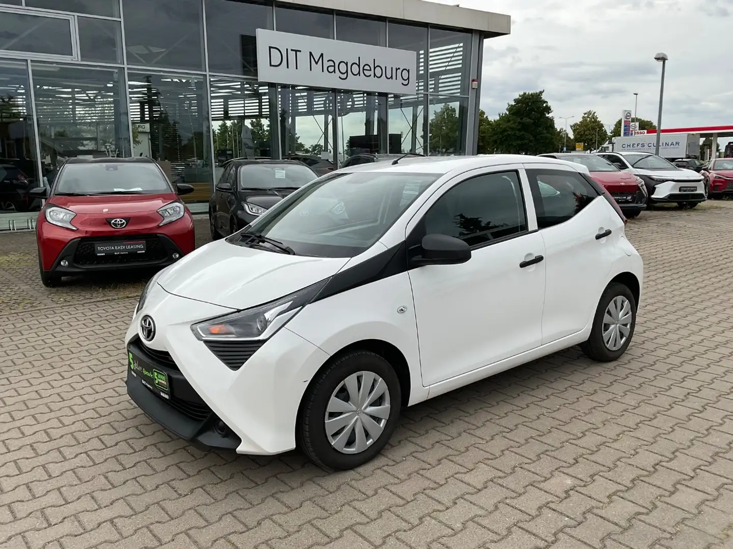 Toyota Aygo 1.0 Klima,DAB,ZV,elektr.FH,USB,Bluetooth Weiß - 2