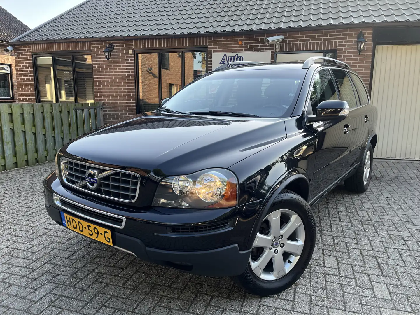 Volvo XC90 2.5 T5 Limited Edition 7p Youngtimer Negru - 1