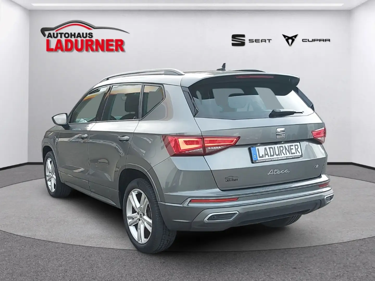 SEAT Ateca 2.0 TDI FR *PANODACH+NAVI+ELEK.HECKKLA+LED* Grau - 2