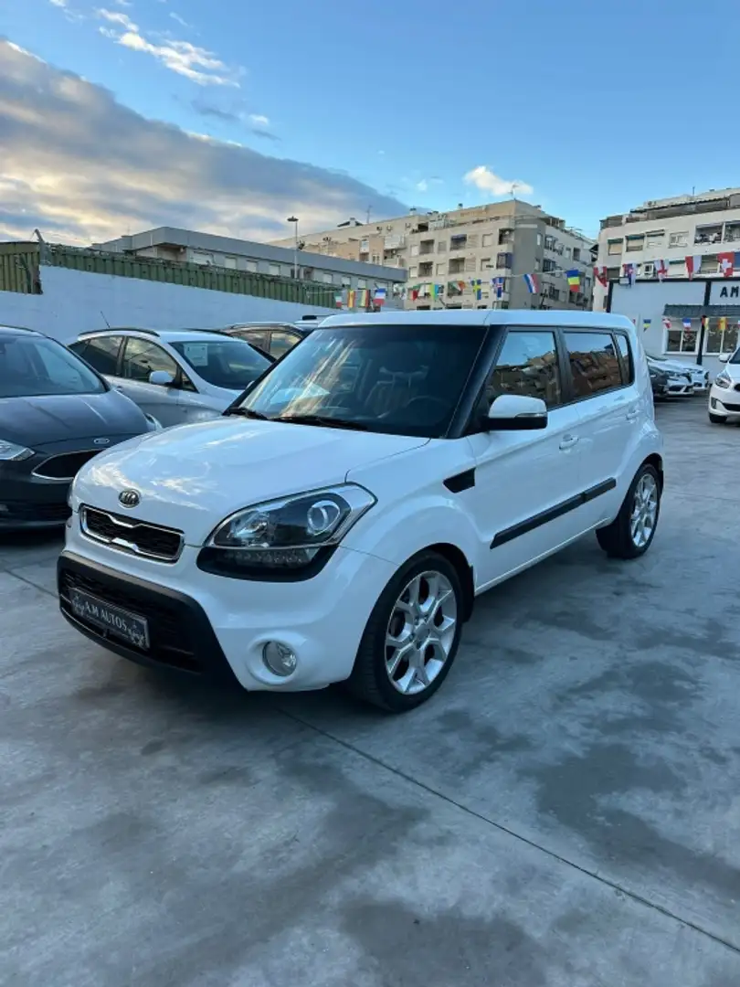 Kia Soul Monovolumen Automático de 5 Puertas Blanco - 1