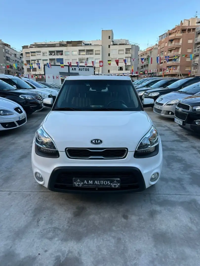 Kia Soul Monovolumen Automático de 5 Puertas Blanco - 2