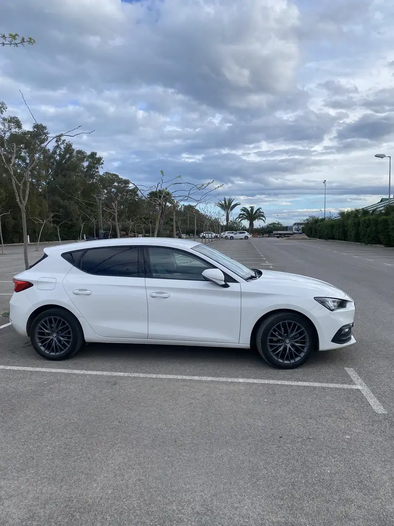 SEAT Leon e-Hybrid - 1