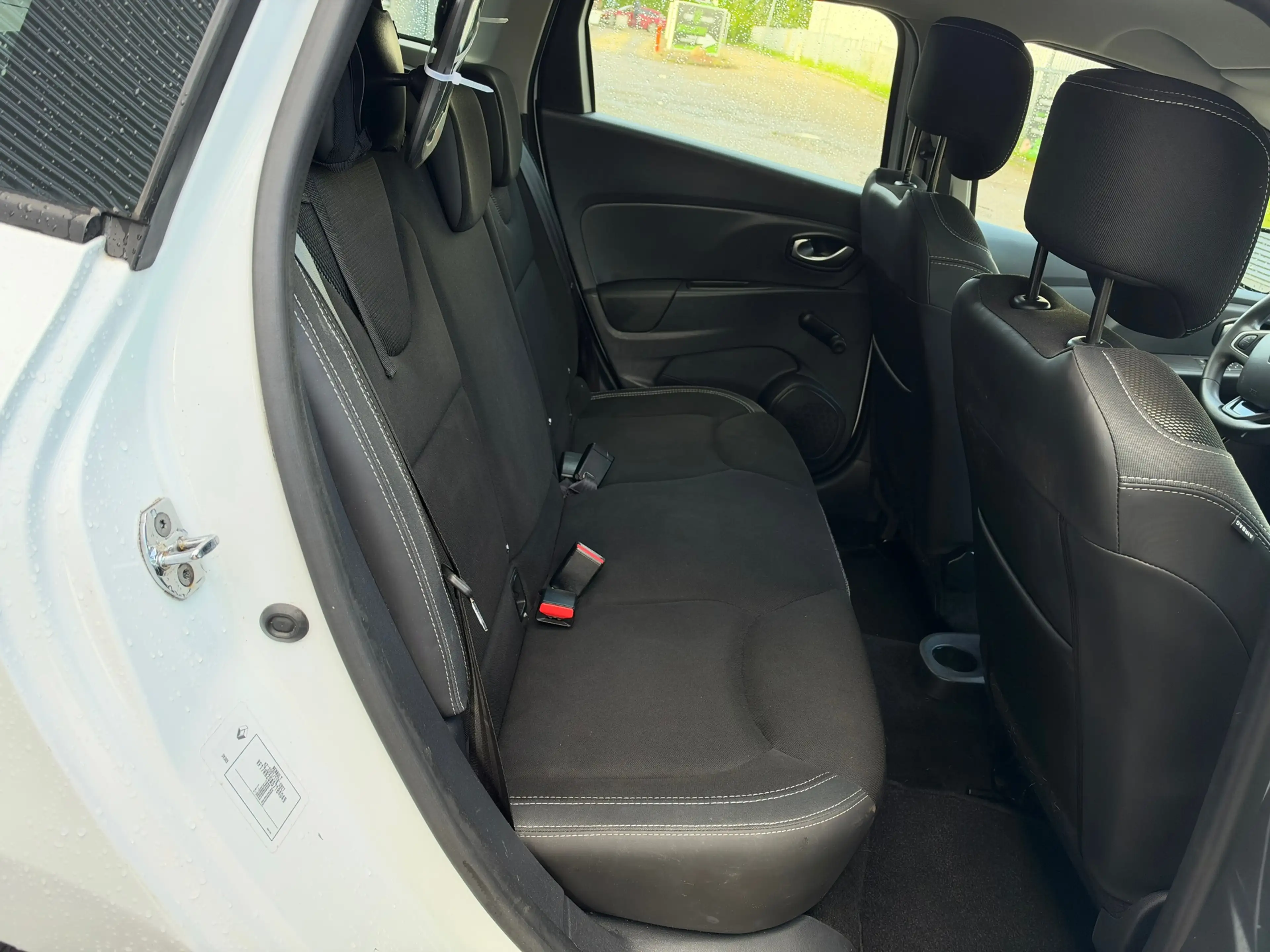 Renault Clio Estate 0.9 TCe Intens — photo 11