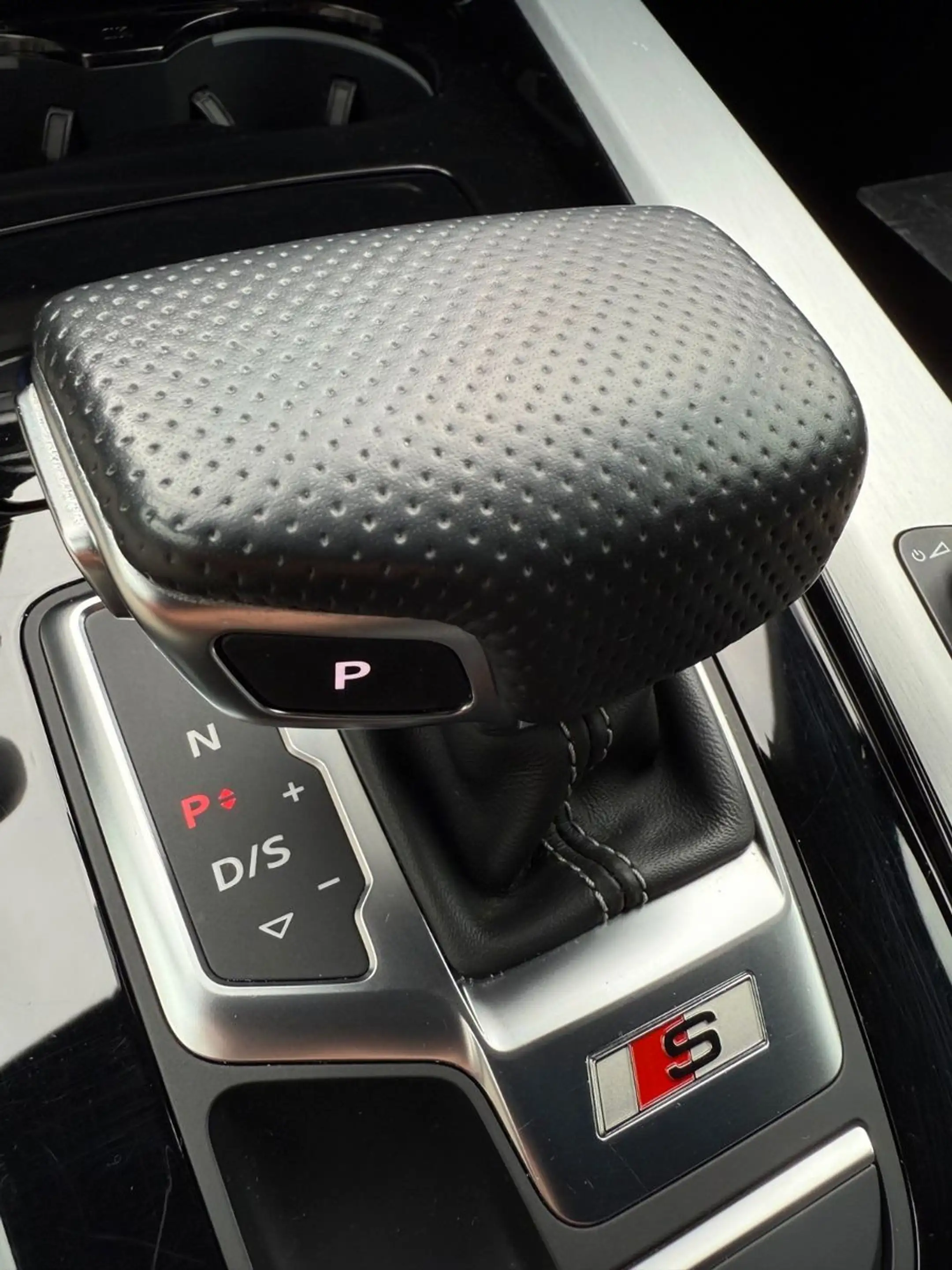 Audi S4 Avant 3.0 TDI Quattro,AHK,B&O,Matrix,UVM — photo 17