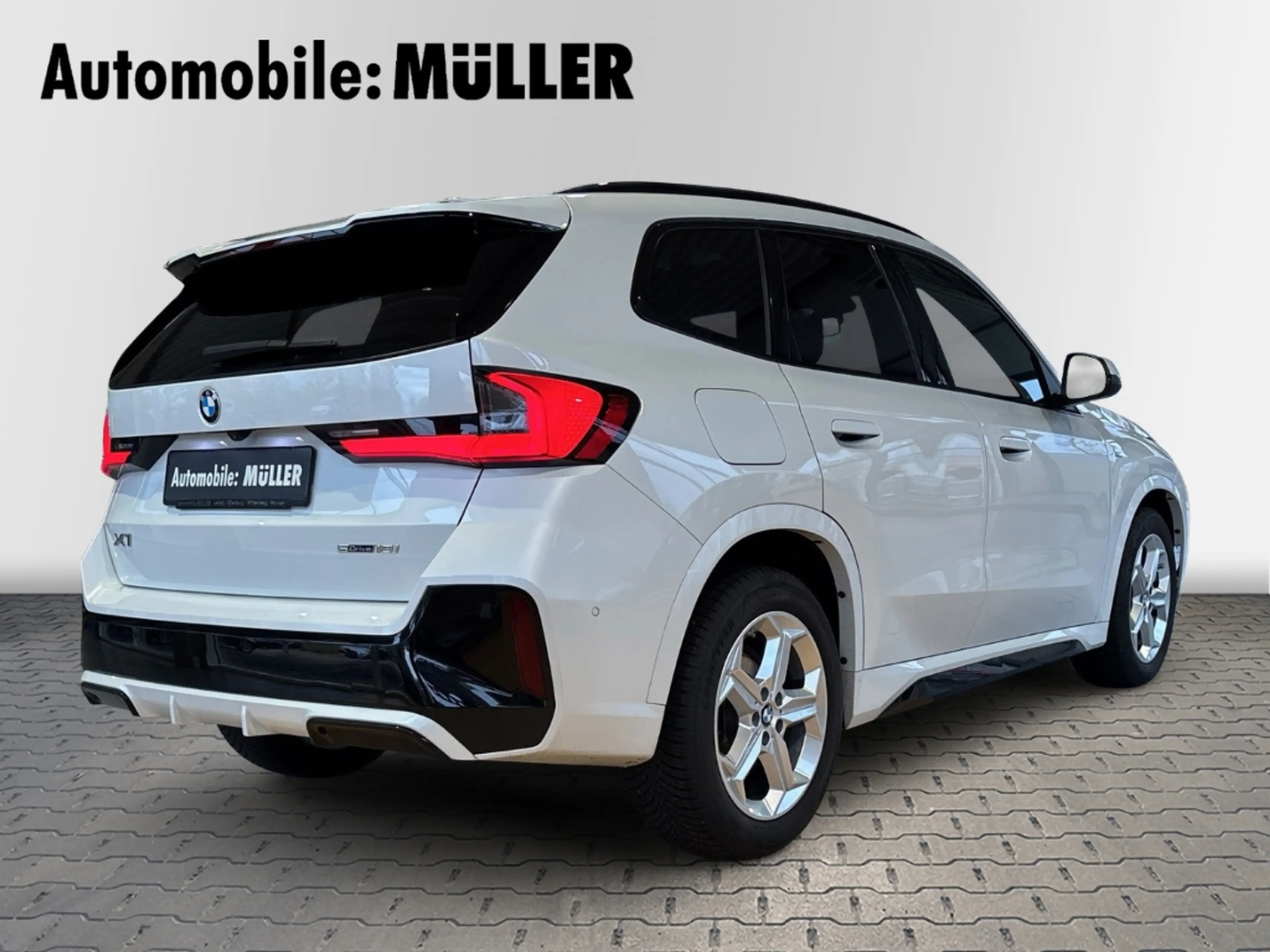 BMW X1 sDrive 18 i M Sport El. Panodach Memory Sitze Harm — photo 8