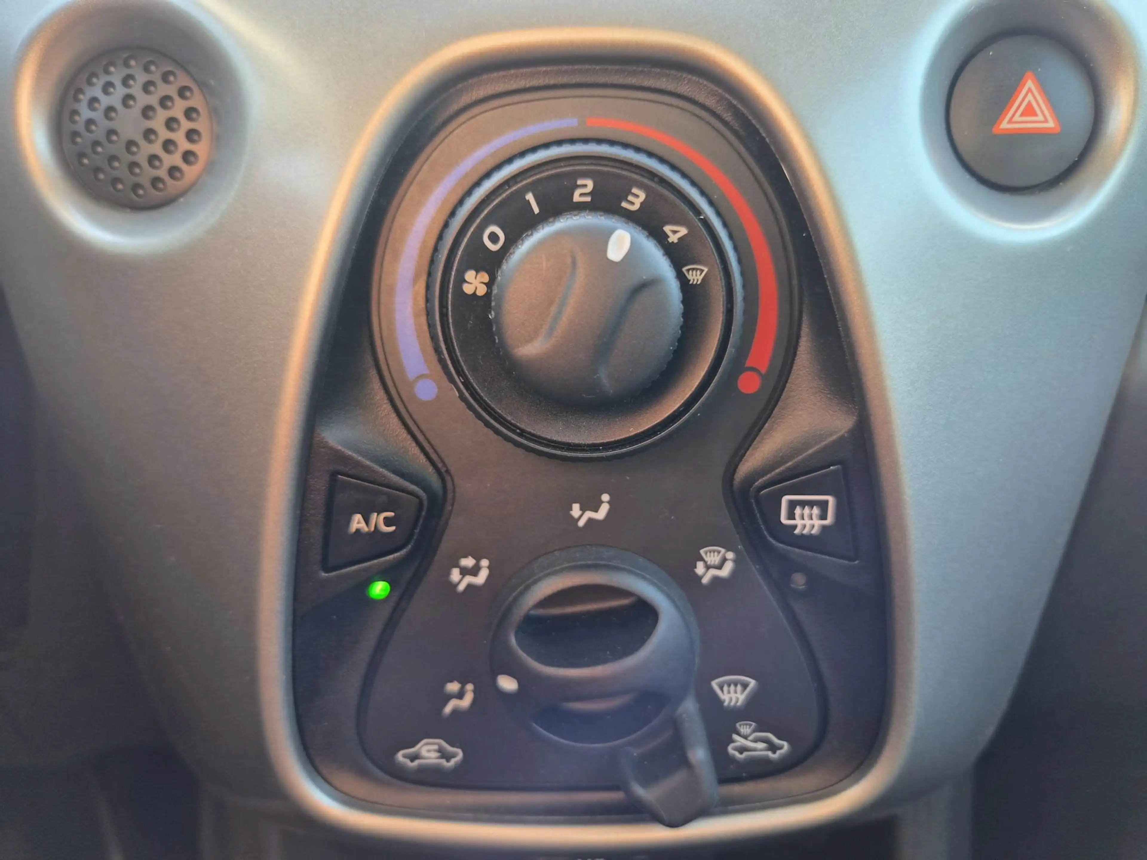 Peugeot 108 1.0 e-VTi Active zeer netjes met airco — photo 13