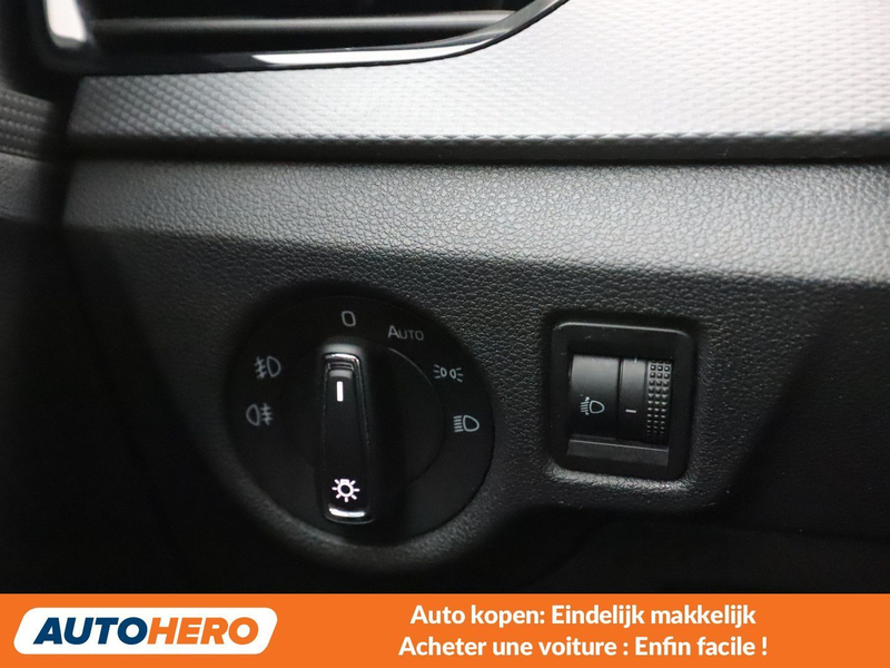 Skoda Scala 1.0 TSI Ambition — photo 15