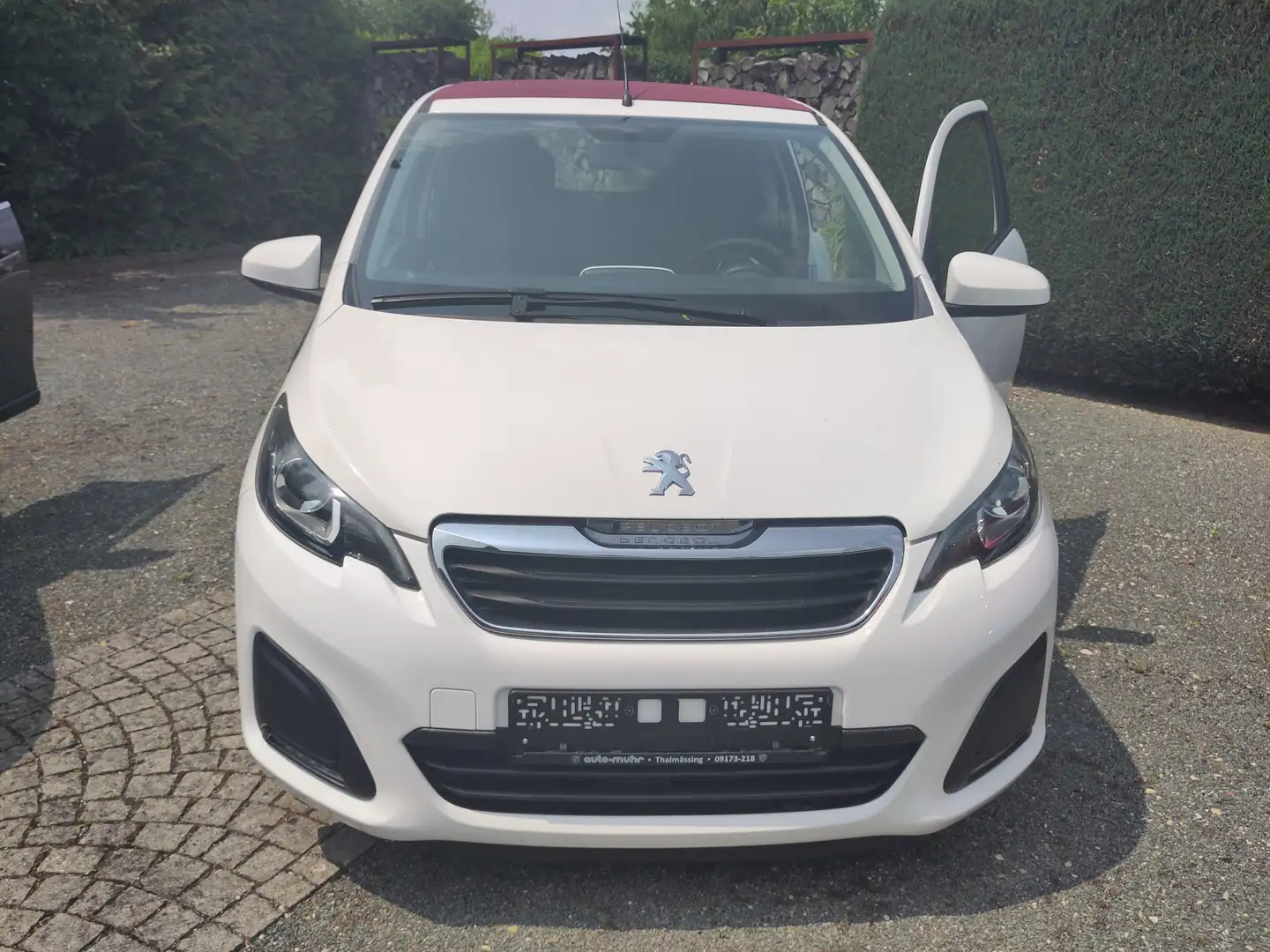Peugeot 108 TOP! Active mit Stoffdach/ Klimaanlage Weiß - 2