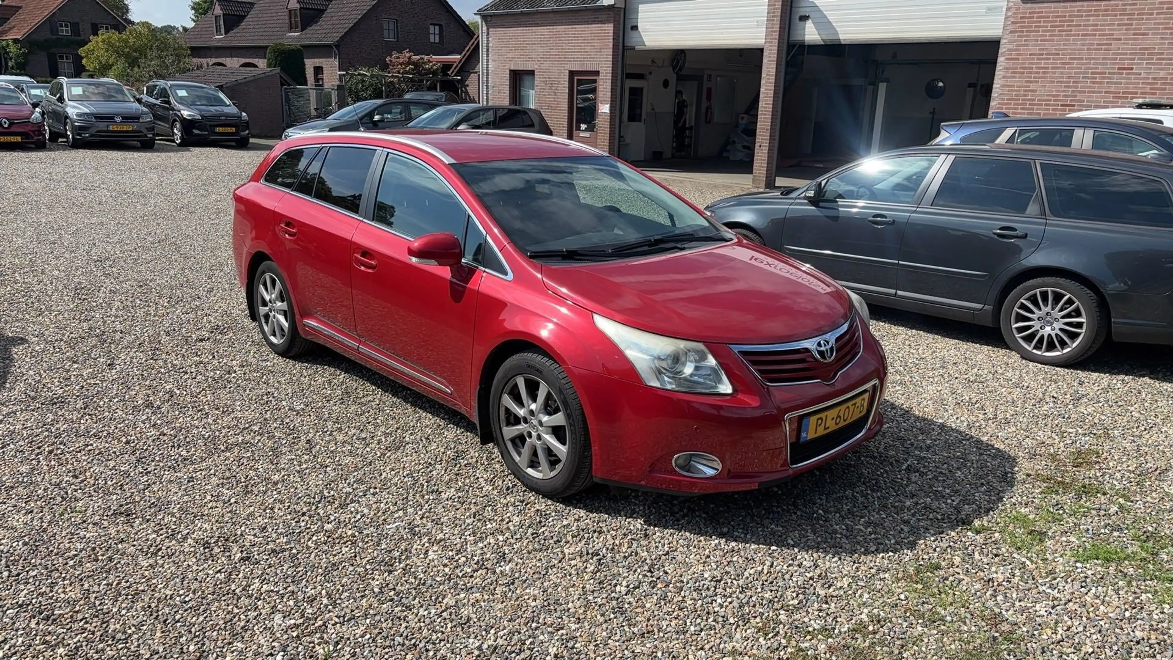 Toyota Avensis Wagon 1.8 VVTi Automaat 2e eig. Clima PDC Trekhaak — photo 6
