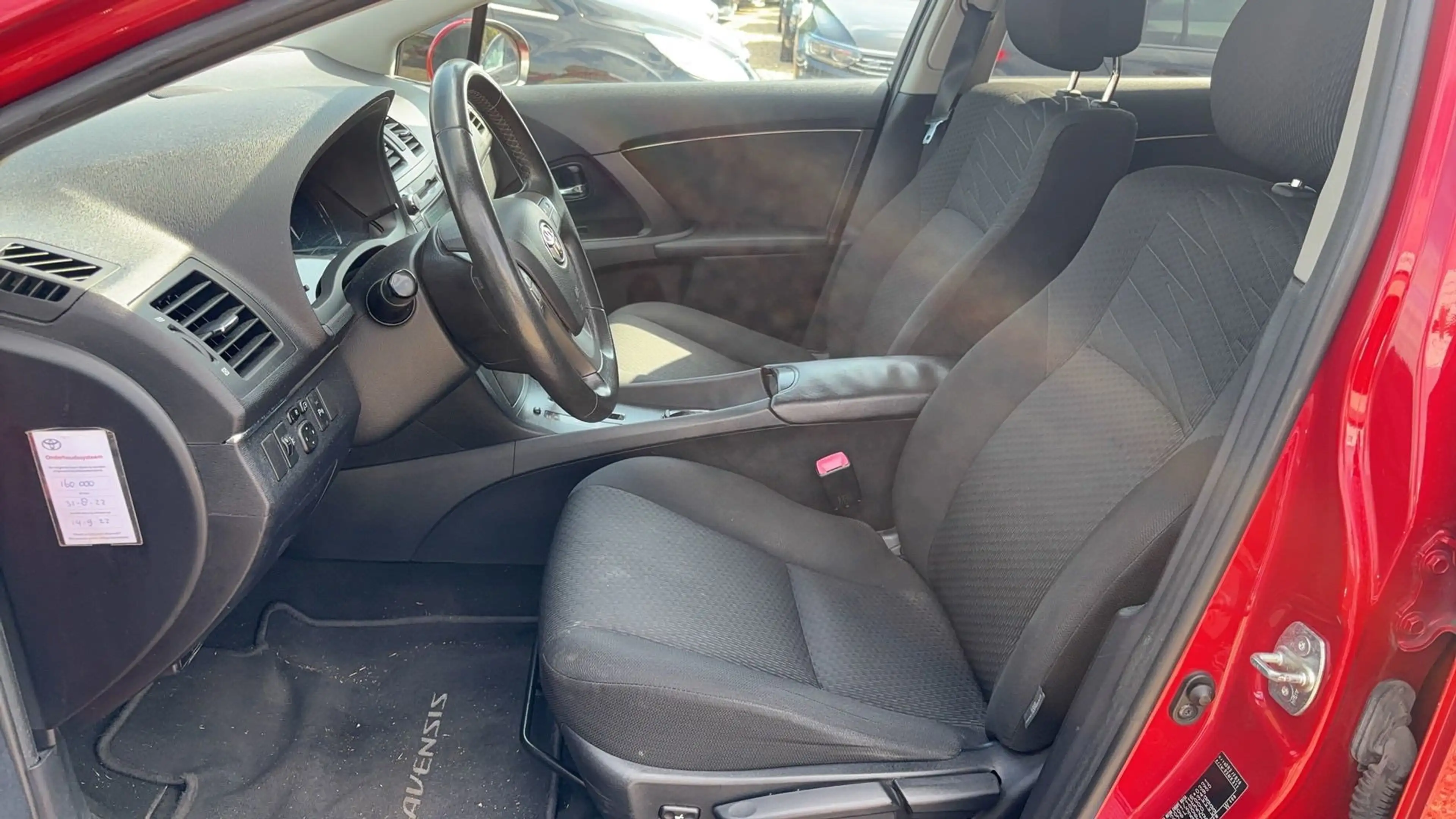 Toyota Avensis Wagon 1.8 VVTi Automaat 2e eig. Clima PDC Trekhaak — photo 5