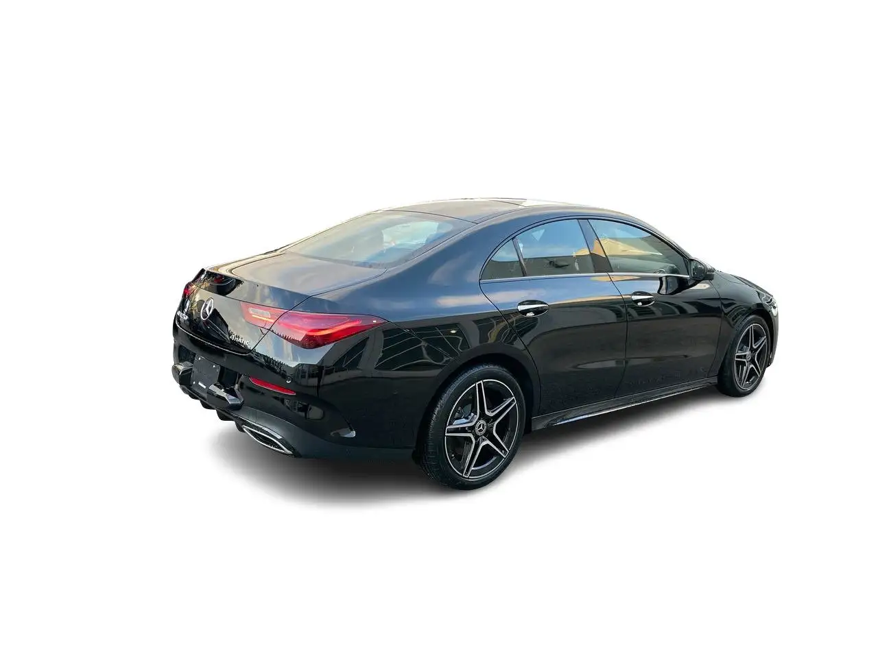 Mercedes-Benz CLA снимка Mercedes-Benz CLA