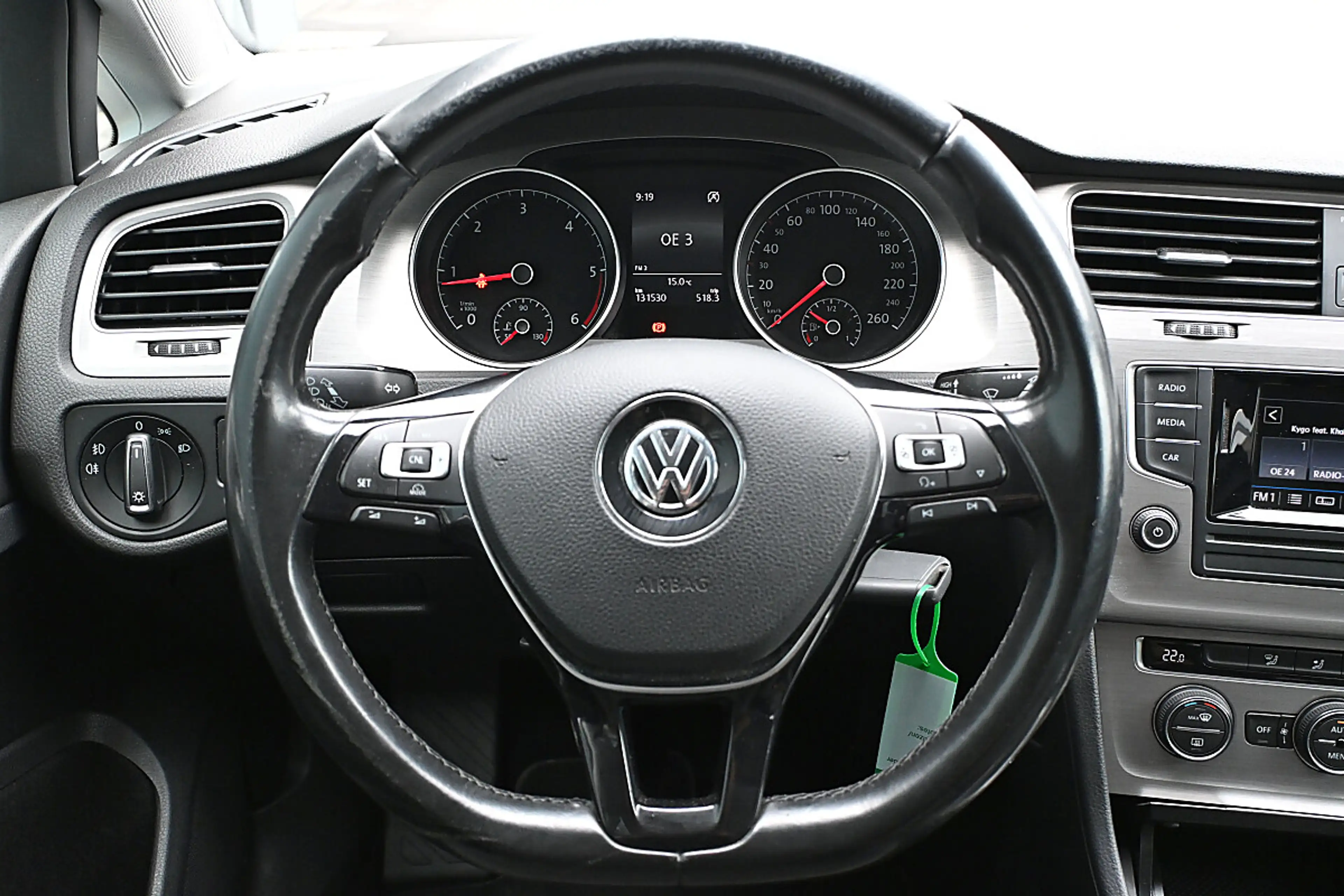 Volkswagen Golf R abbit 1,6 BMT TDI AHK schwenkbar, Climatronic, ... — photo 14