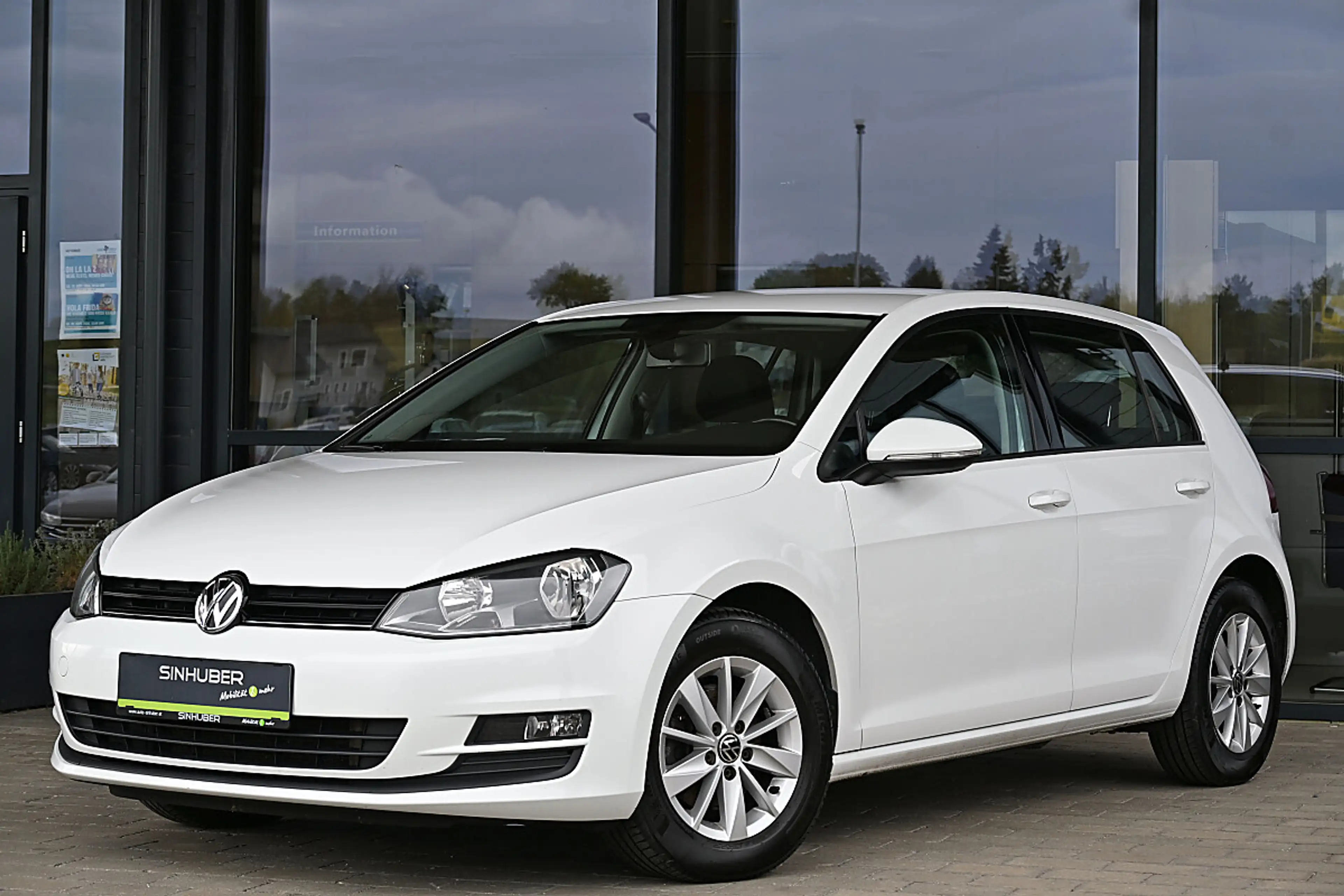Volkswagen Golf R abbit 1,6 BMT TDI AHK schwenkbar, Climatronic, ... — photo 15