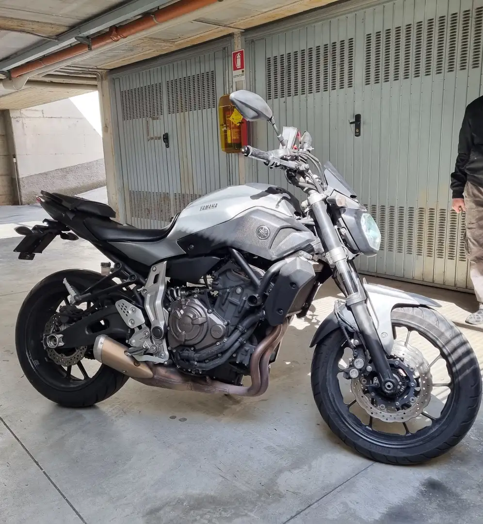 Yamaha MT-07 ABS Grigio - 1