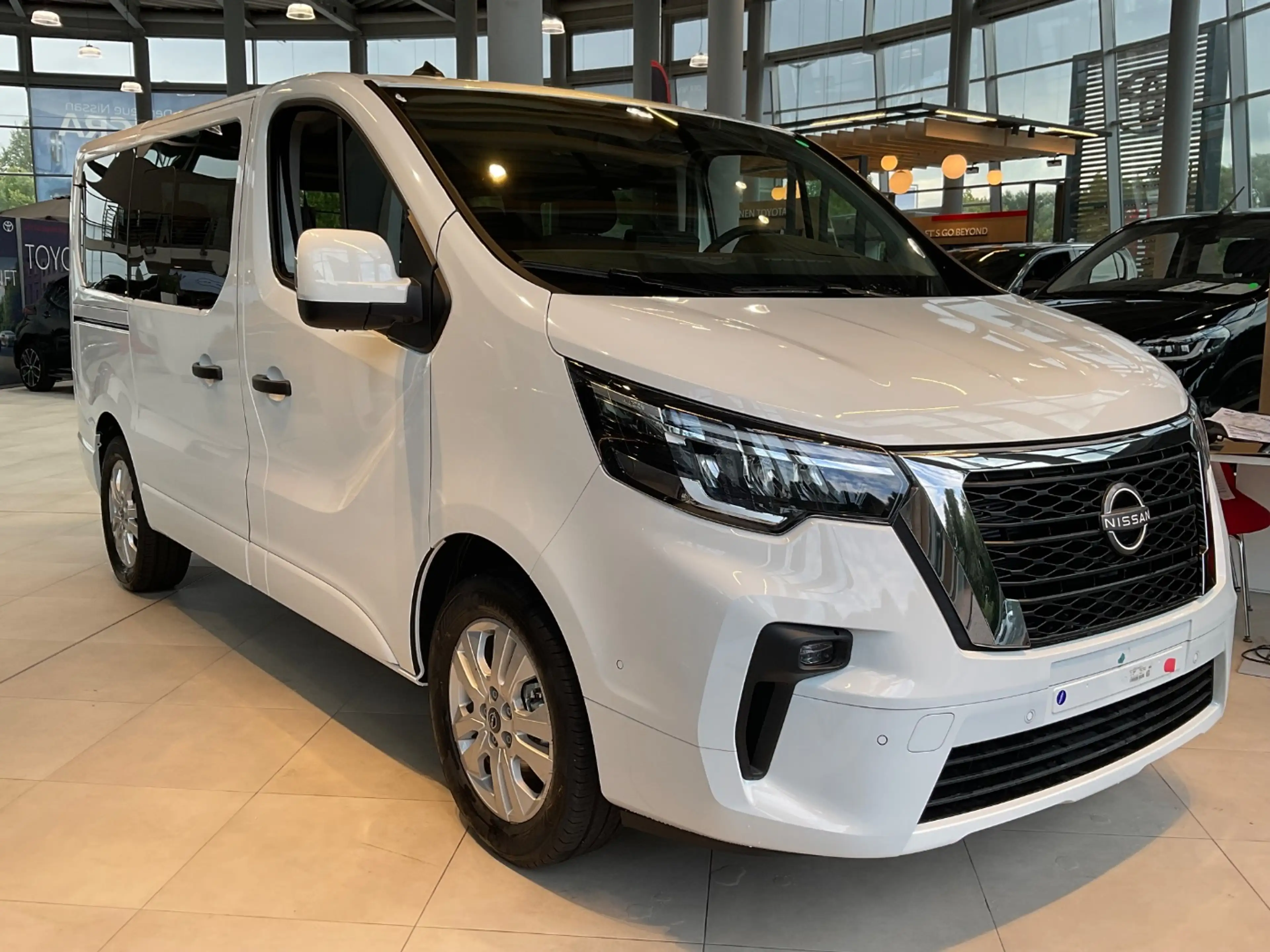 Nissan Primastar Kombi dCI 170 L1H1 2.8t Tekna ACC+LED — photo 4
