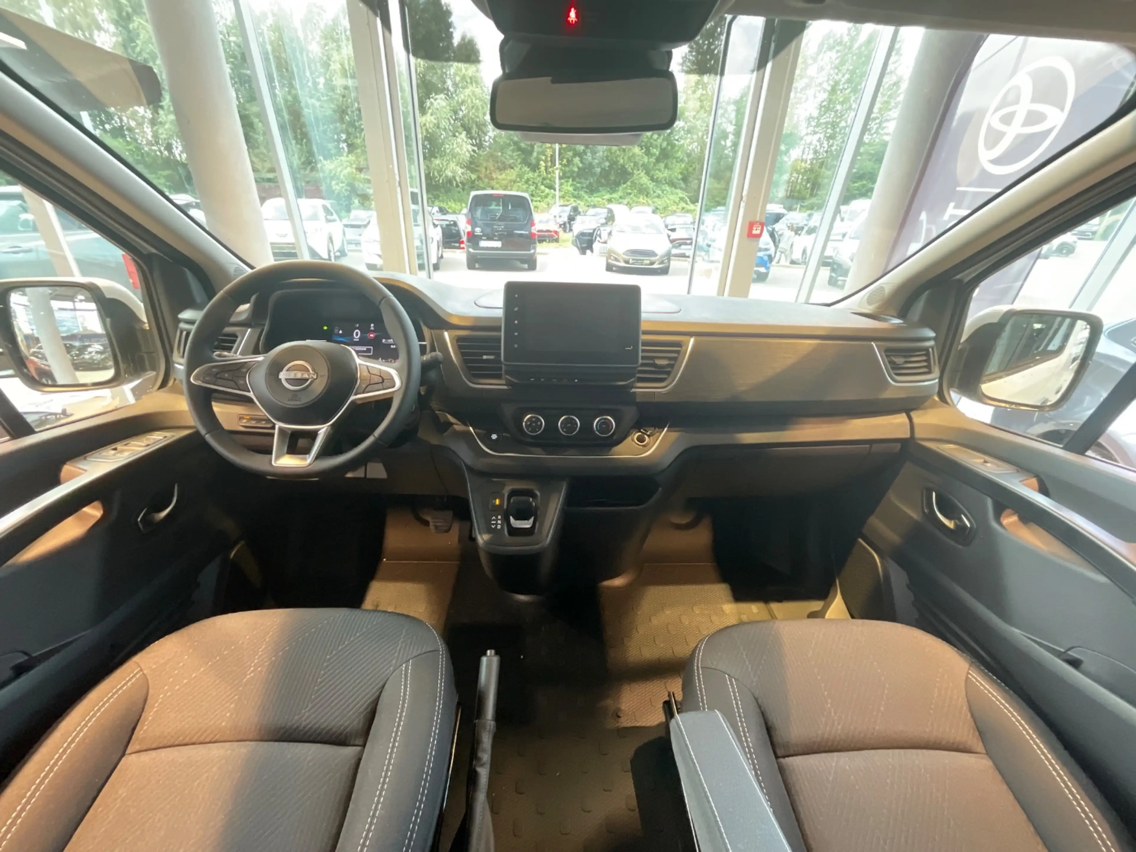 Nissan Primastar Kombi dCI 170 L1H1 2.8t Tekna ACC+LED — photo 18