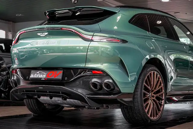 Aston Martin DBX 707 * Carbonpaket * Copper Bronze * Monotone