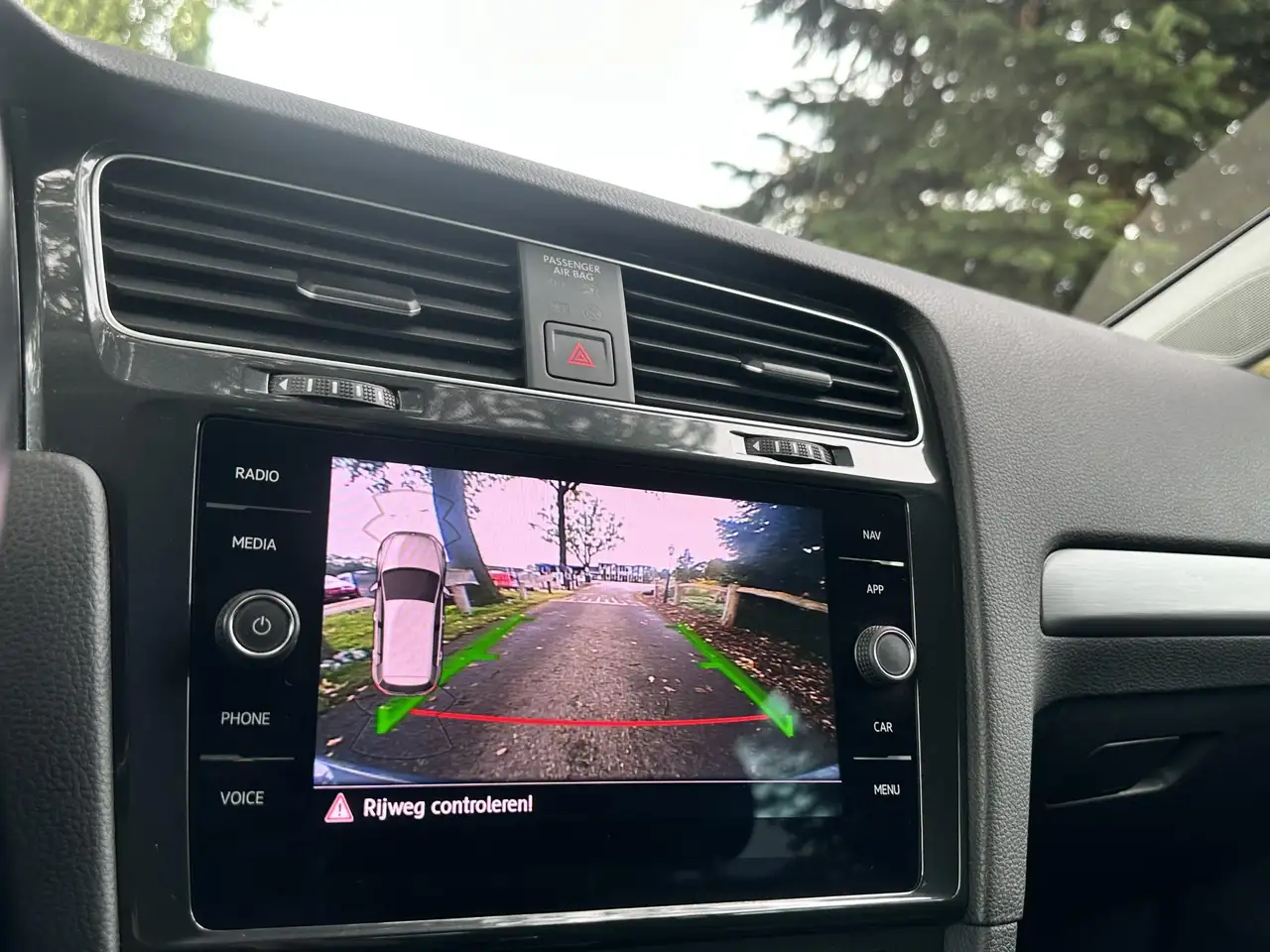 Volkswagen e-Golf — photo 38 sur 39