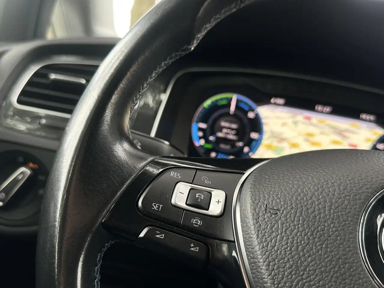 Volkswagen e-Golf — photo 29 sur 39