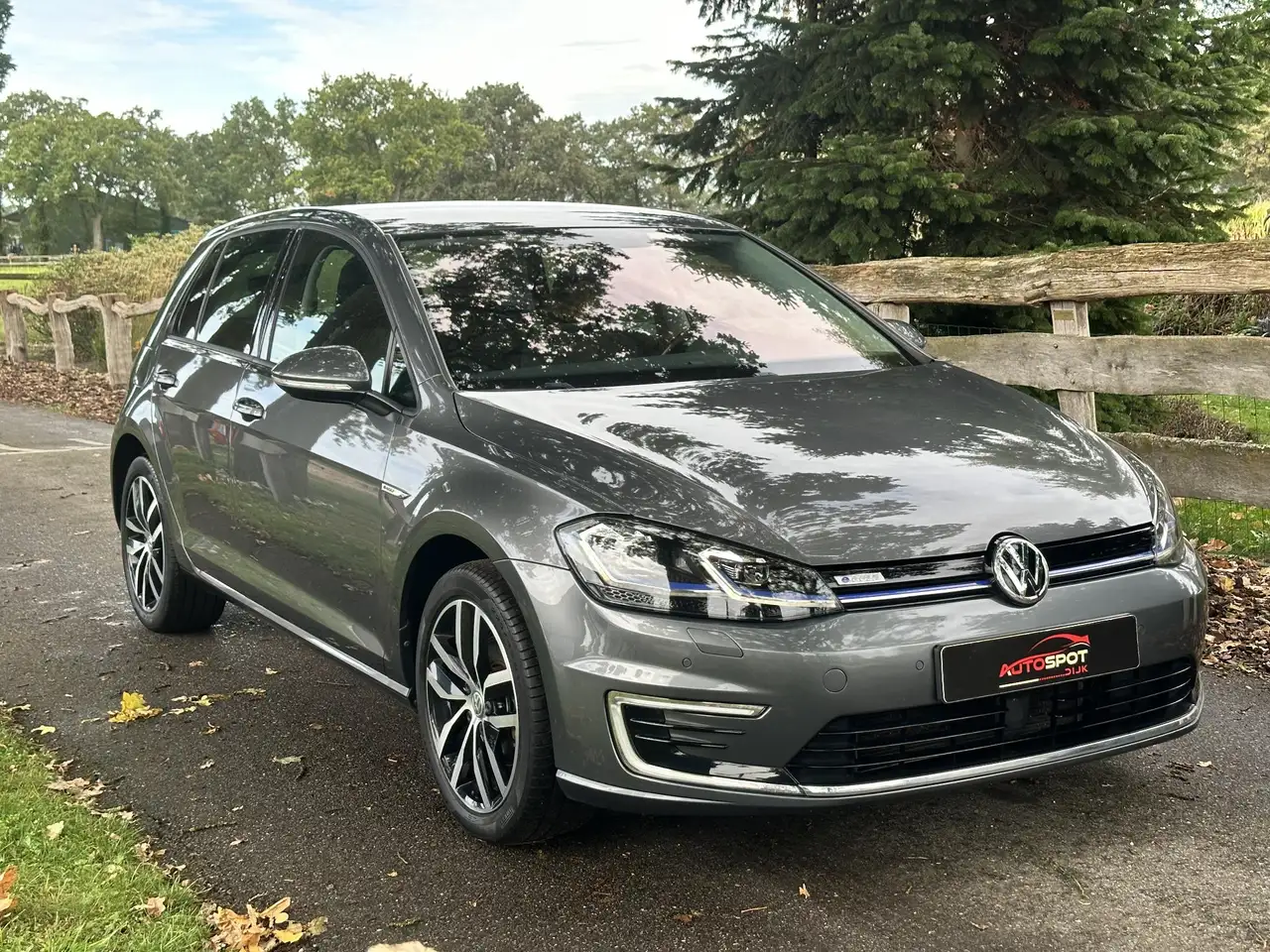 Volkswagen e-Golf — photo 9 sur 39