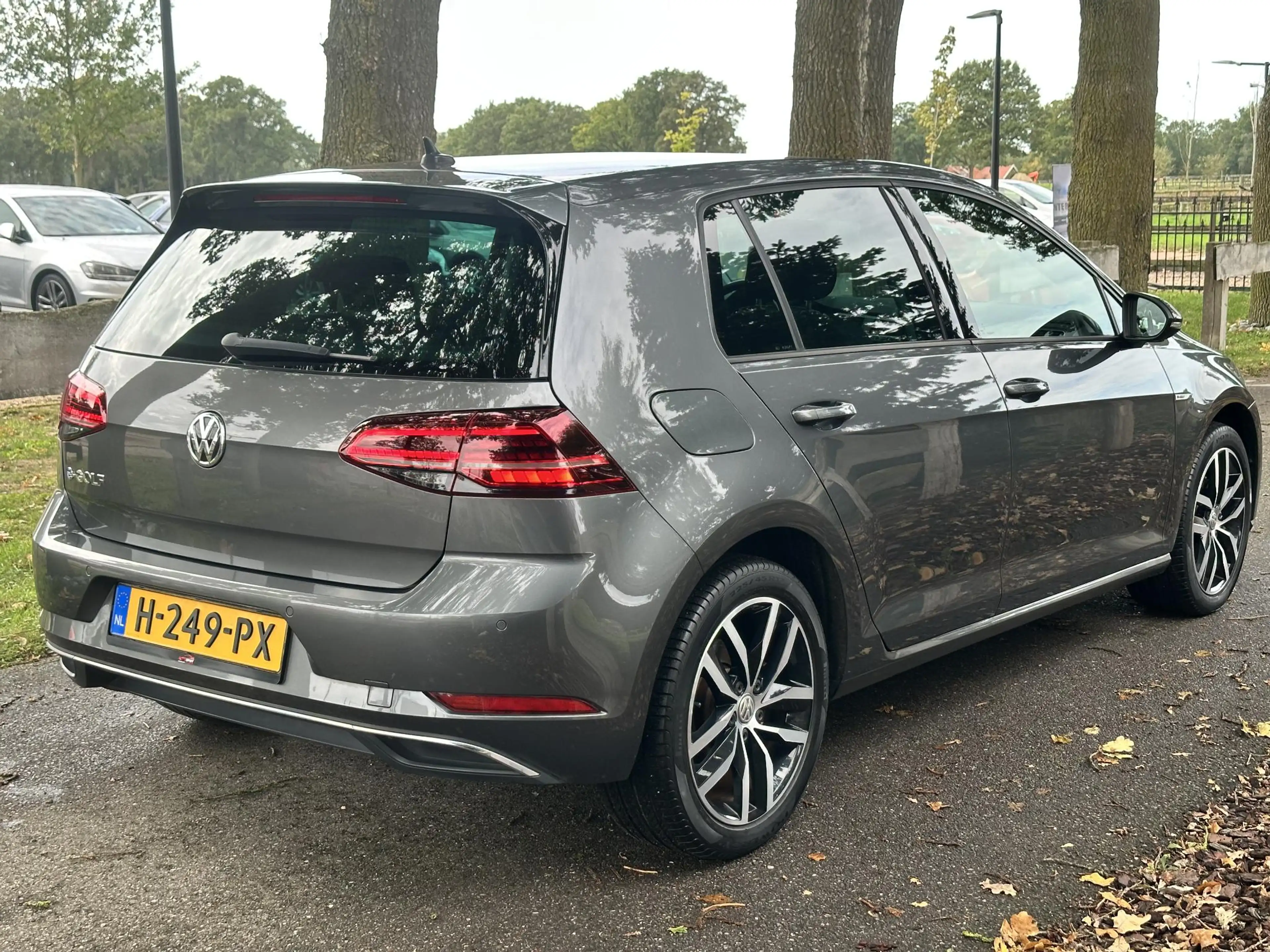 Volkswagen e-Golf E-DITION — photo 14