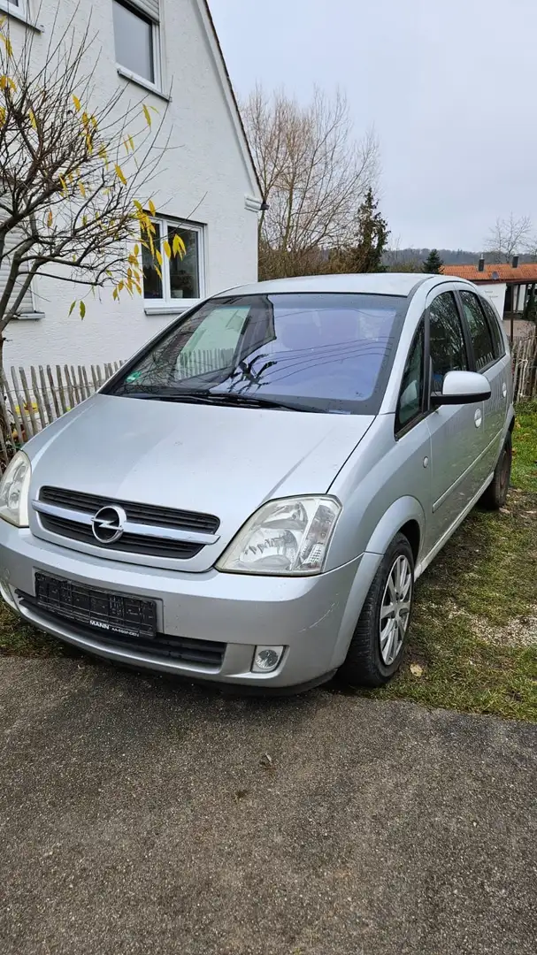 Opel Meriva Meriva 1.6 (Essentia) Серебристый - 1
