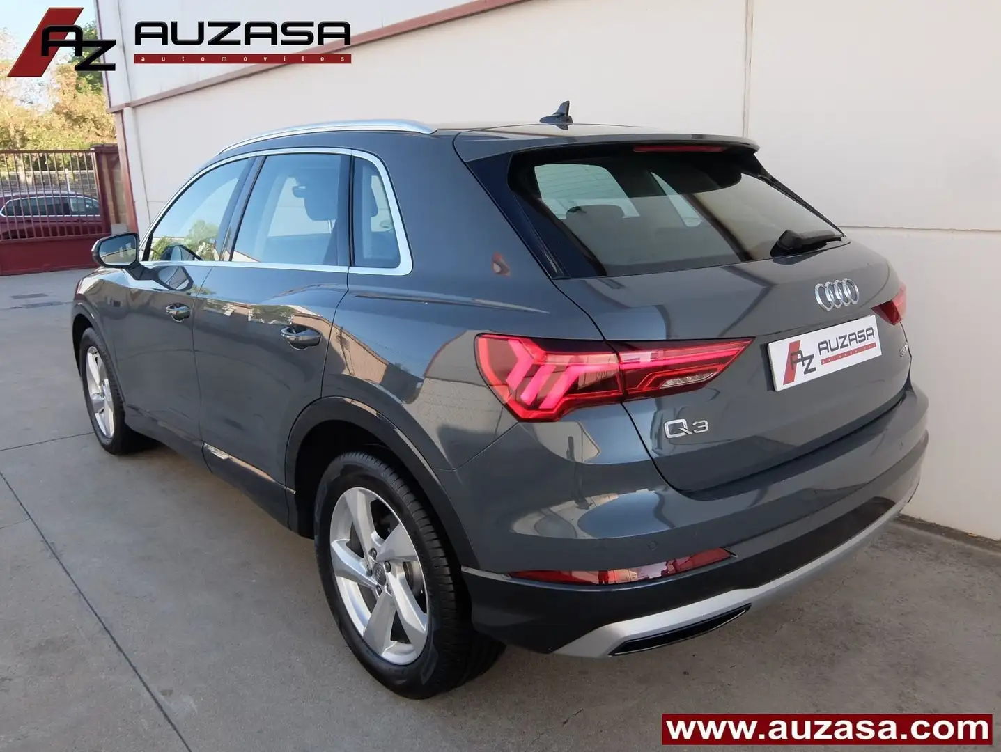 Audi Q3 35 TDI Advanced S tronic 110kW Grau - 2