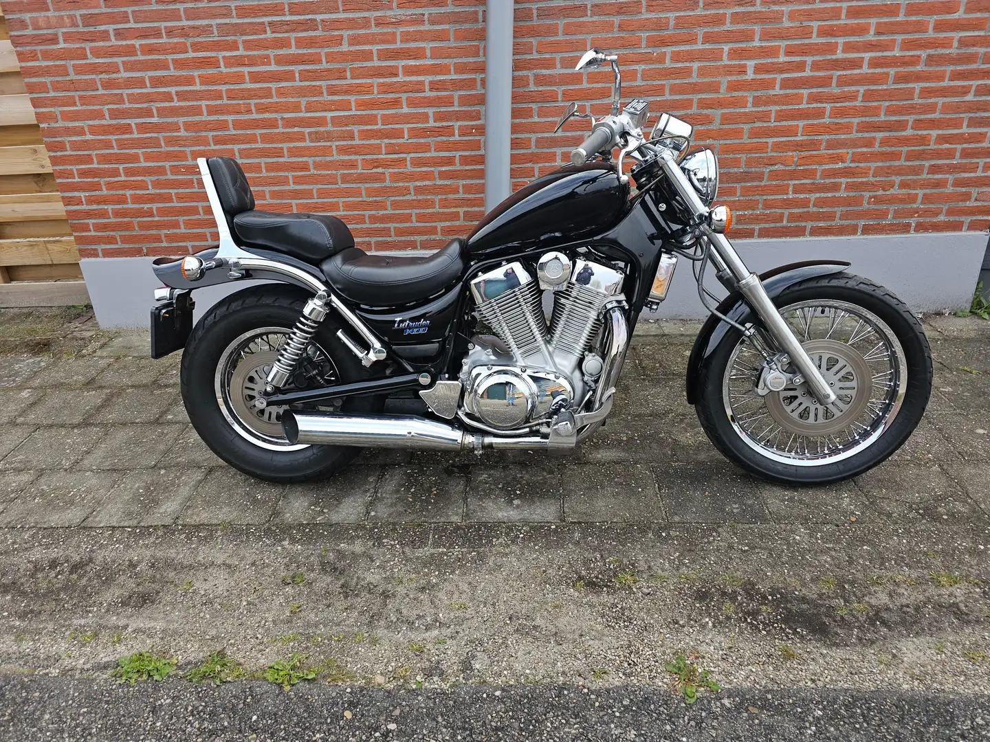 Suzuki VS 1400 Original Schwarz - 2