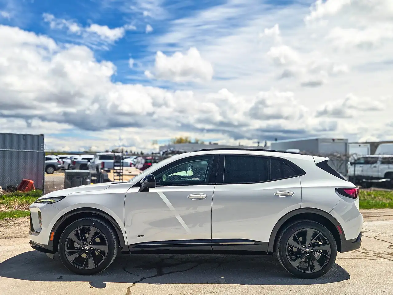 Buick Envision снимка Buick Envision