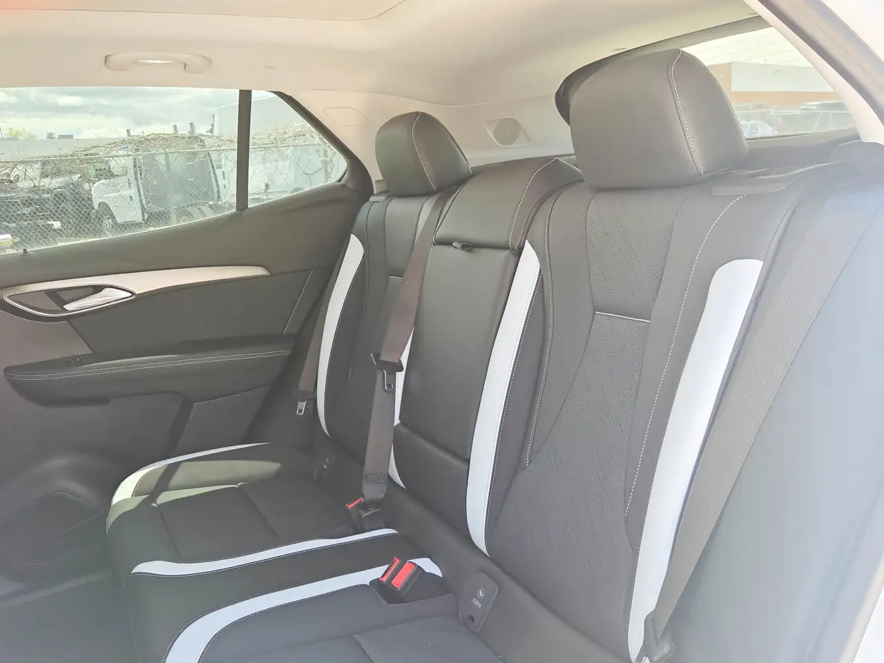 Buick Envision снимка Buick Envision