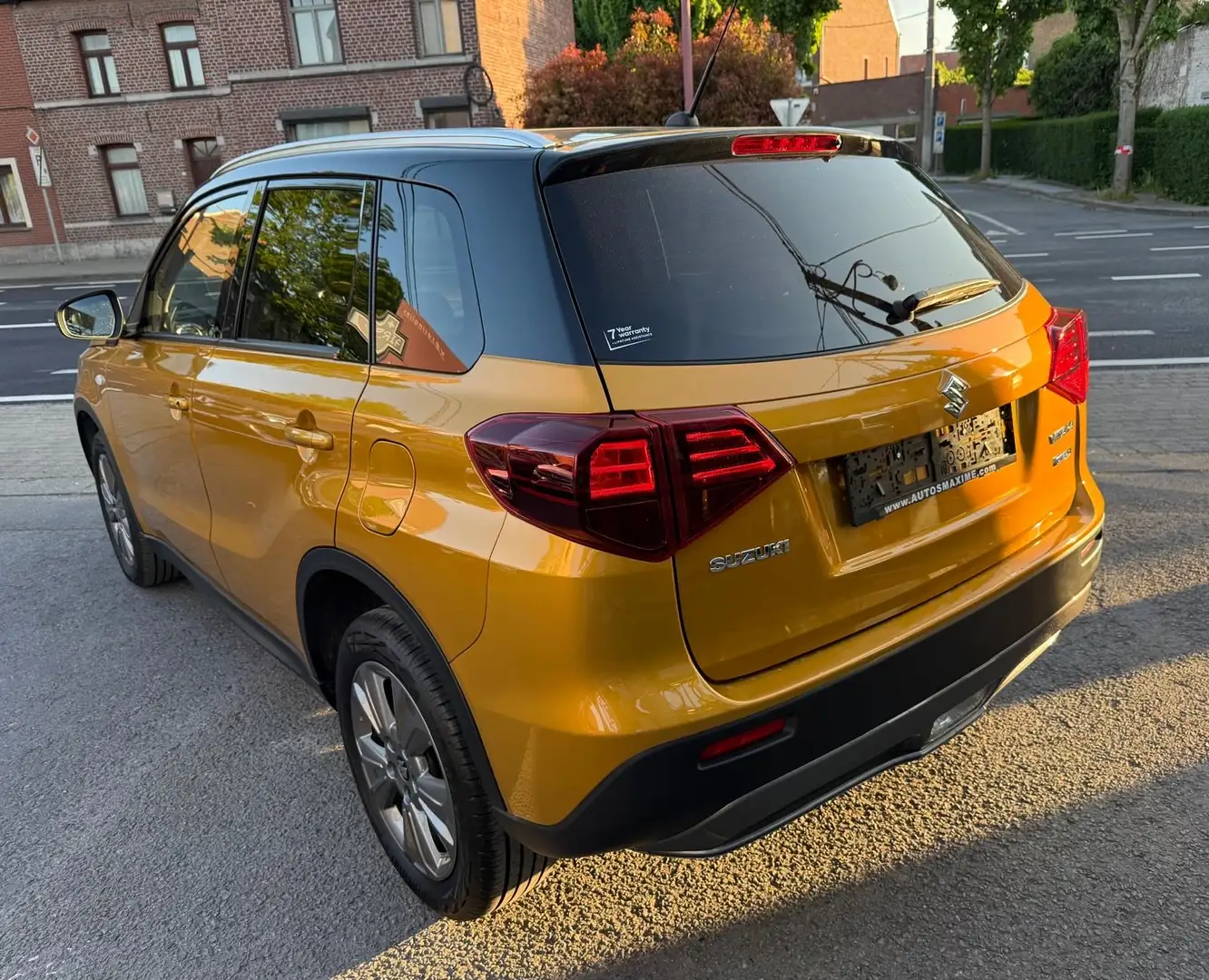 Suzuki Vitara 1.4 Turbo Boosterjet 48V Hybrid / Garantie / Jaune - 2