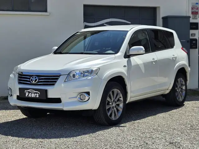 Toyota RAV4 Rav4 III 2010 Crossover Rav4 Crossover 2.2 d-cat Style 150cv auto