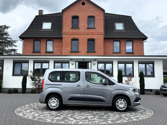 Opel Combo Life Edition PDC TEMP VERKZ-SPURASSIST AHK