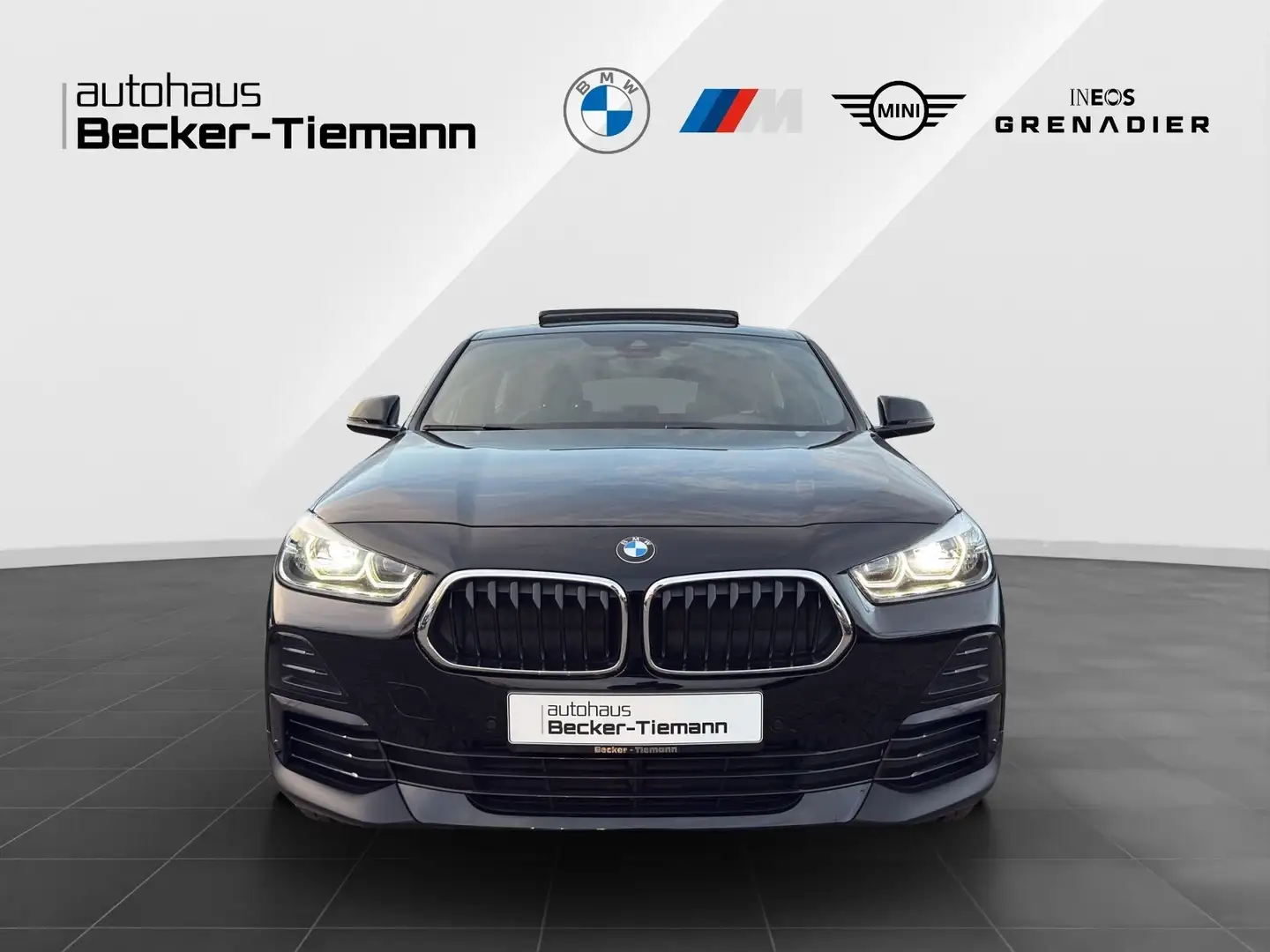 BMW X2 sDrive18d Panorama/Parken/Kamera/AHK/HiFi/Sportsit Nero - 2