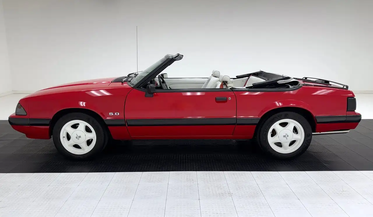 Ford Mustang LX Convertible, foto 4