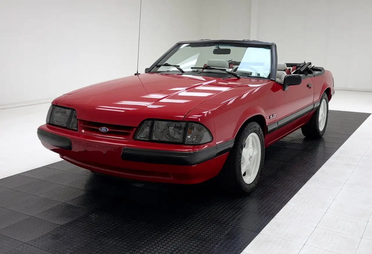 Ford Mustang LX Convertible, foto 2