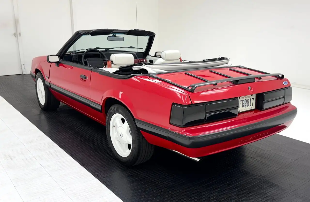 Ford Mustang LX Convertible, foto 6