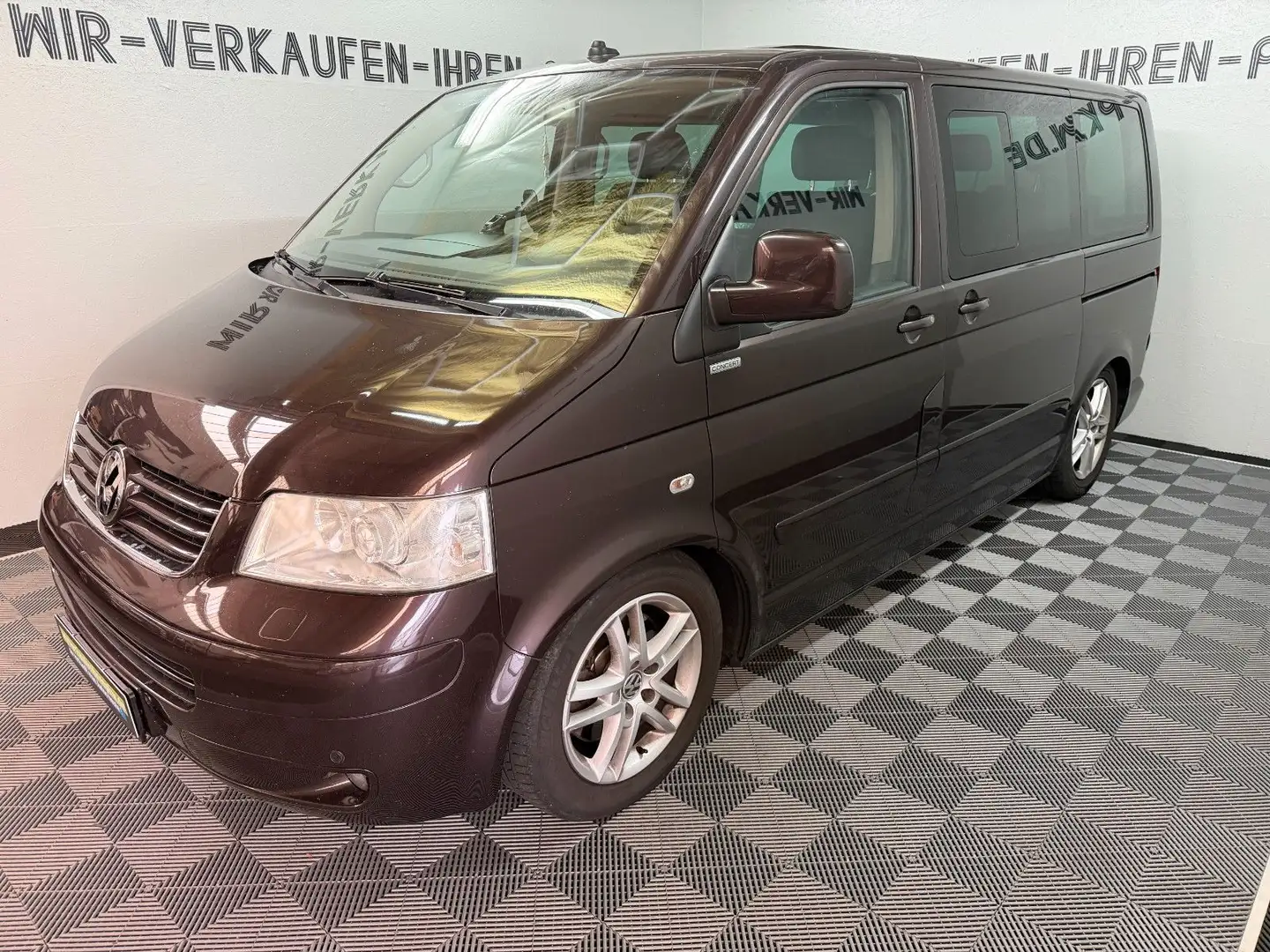 Volkswagen T5 Multivan Concert 2.5 TDI 128KW Schalter AHK Mauve - 2