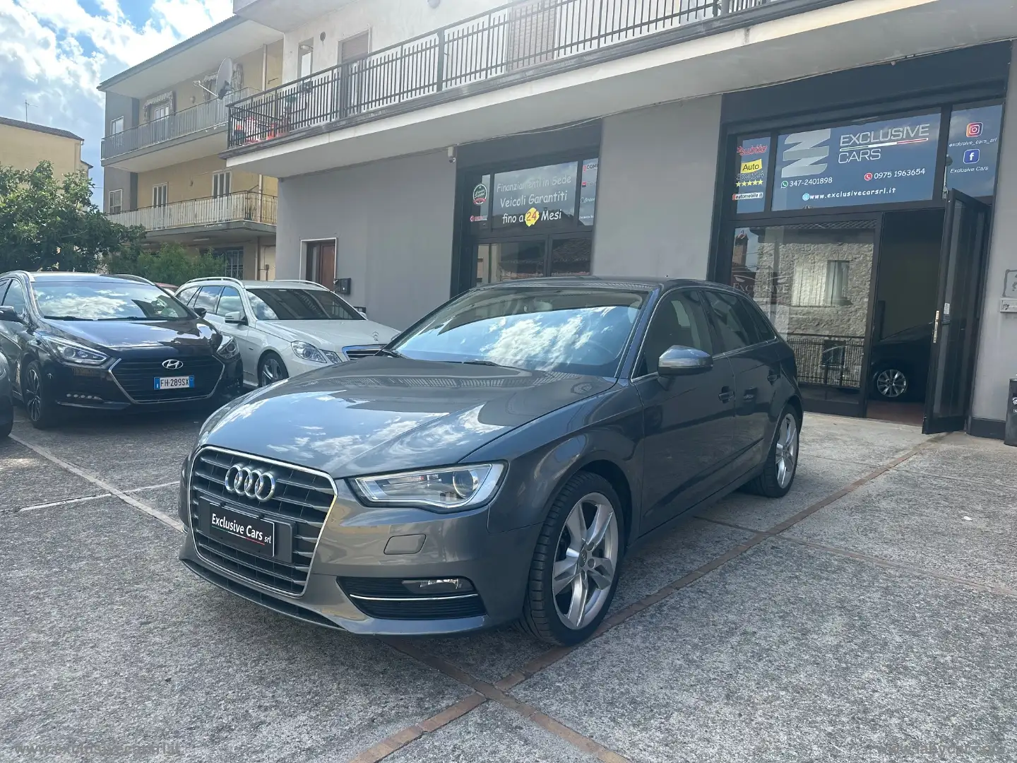 Audi A3 SPB 2.0 TDI 150CV cl.d. Ambition Grijs - 1