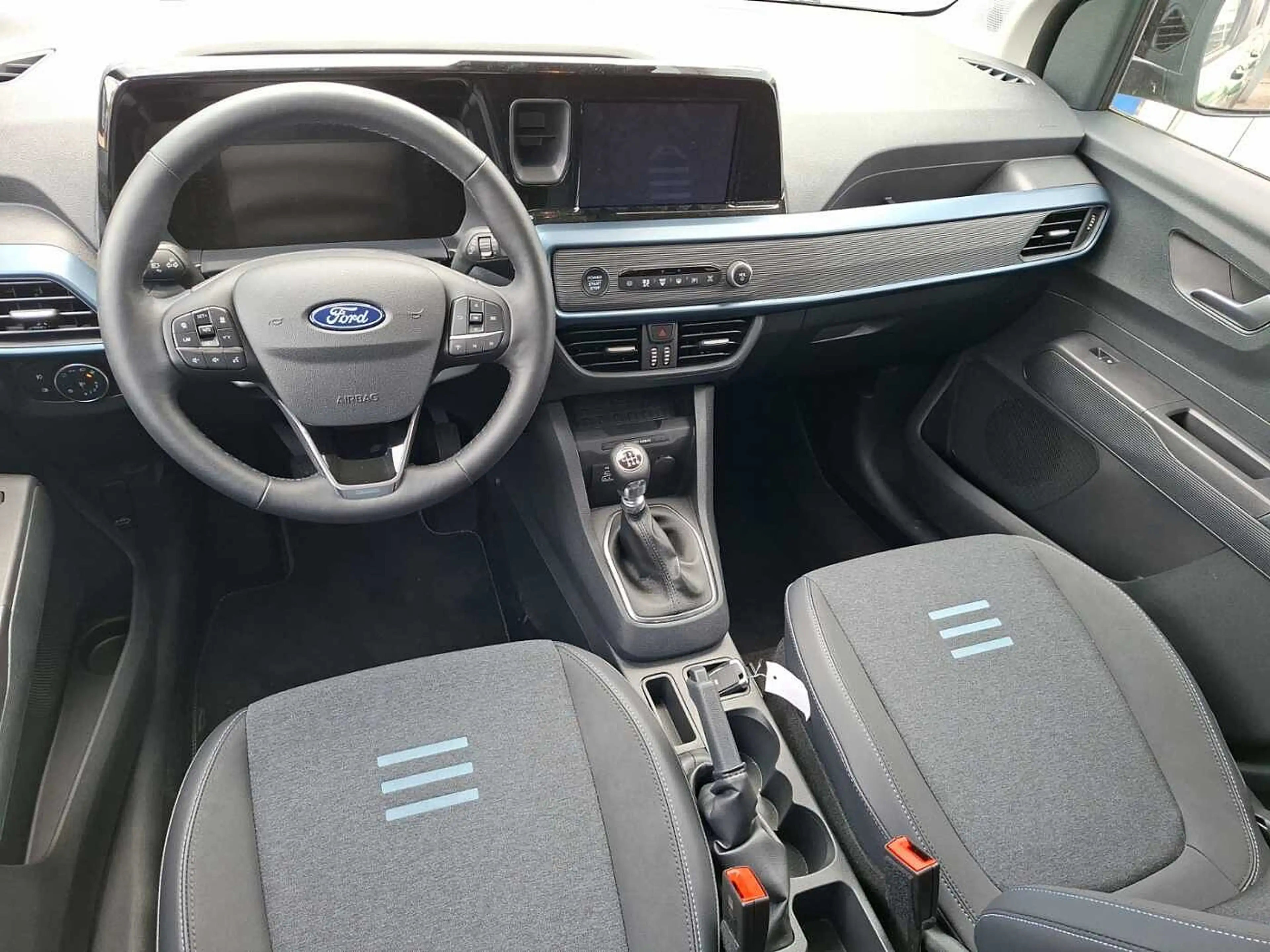 Ford Tourneo Courier Active Navi — photo 5