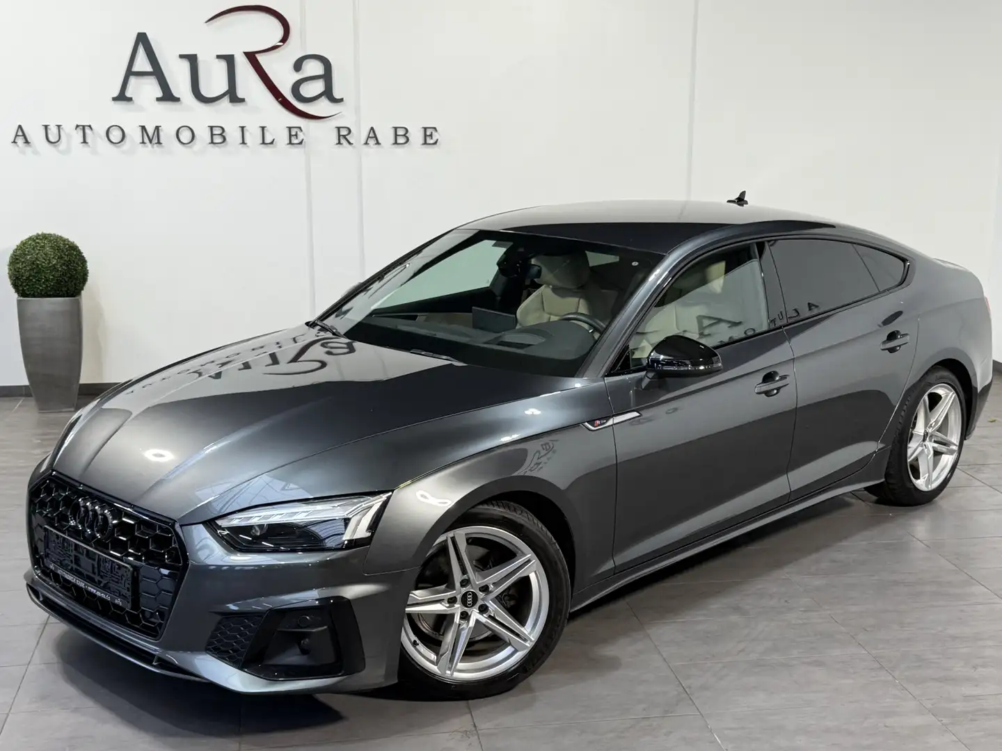 Audi A5 SpB 35 TDI S-Line Black NAV+LED+360°+VC+HUD Grau - 1