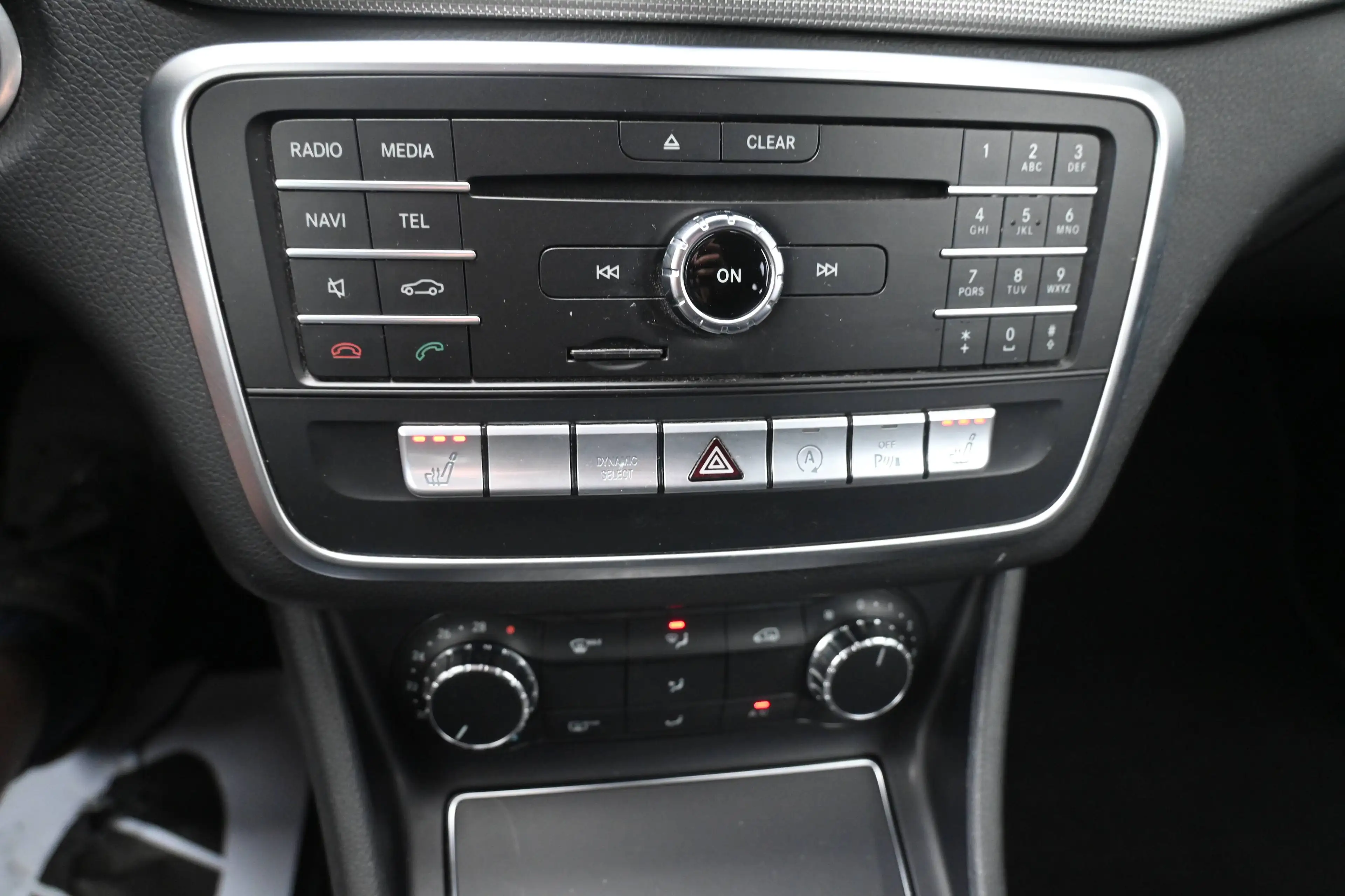Mercedes-Benz CLA 220 CLA220 AMG 4matic  GPS, Led, Cam, Digidash, carplay — photo 13