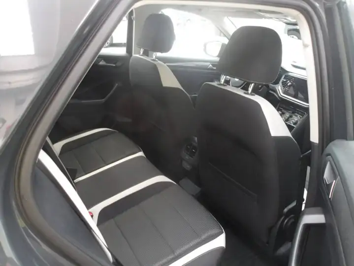 Volkswagen T-Roc 2.0 tdi 150cv dsg — foto 10