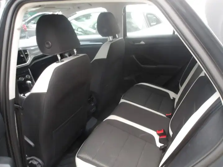Volkswagen T-Roc 2.0 tdi 150cv dsg — foto 8