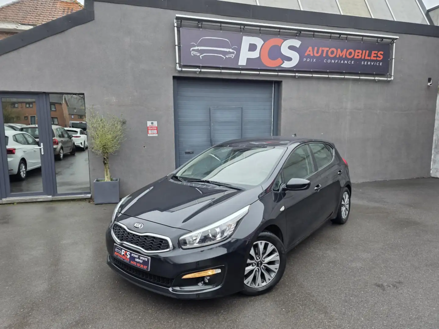 Kia Ceed / cee'd 1.4i Navi Edition ISG*GPS*CAMERA*BLUETOOTH*CARNET Noir - 1