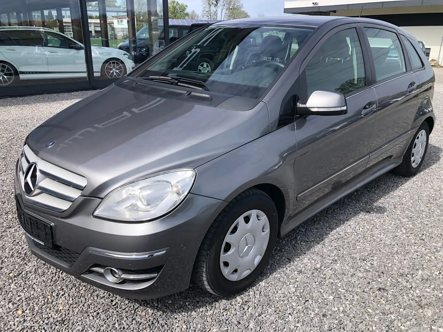 Mercedes-Benz B 170 Autotronic*Park-Assistent*Sport-Paket*2.Hand* Grau - 1