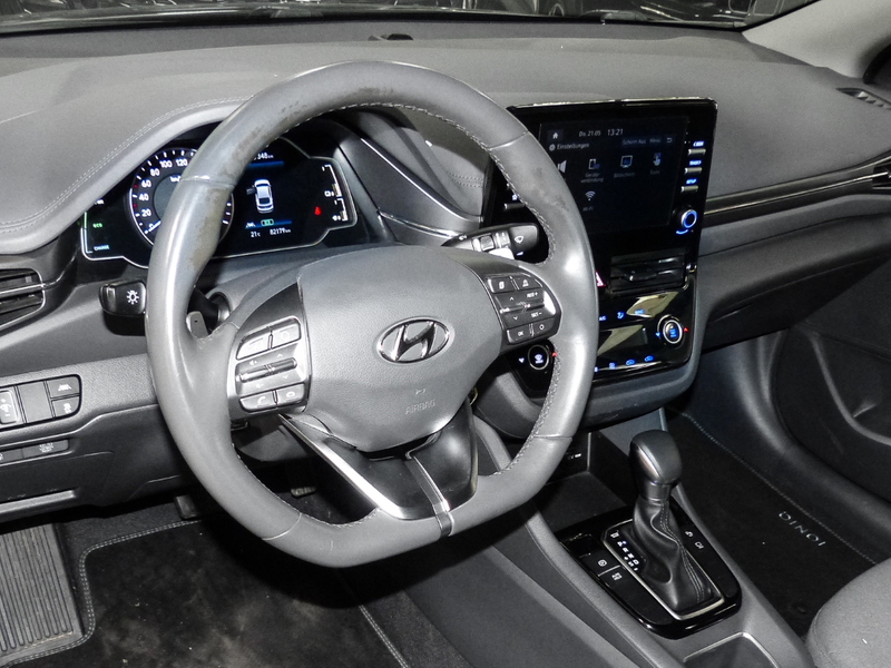 Hyundai IONIQ Hybrid  ACC Apple CarPlay Android Auto Mehrzonenkl — photo 5