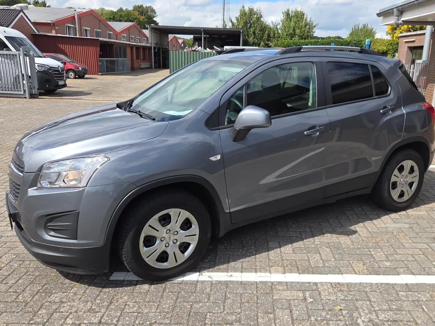 Chevrolet Trax Trax 1.6 LS Šedá - 1