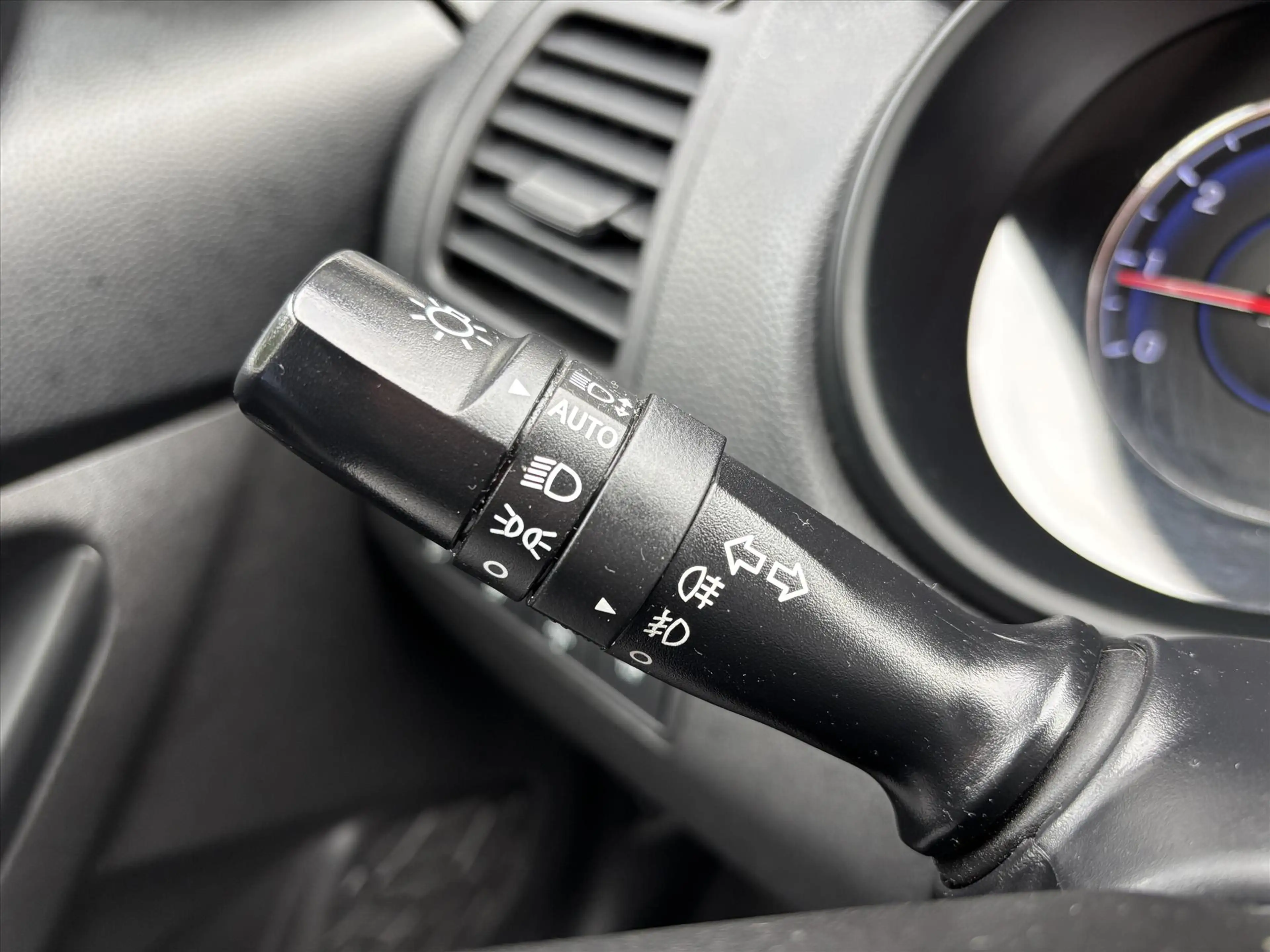 Hyundai iX20 1.4i blue 90pk i-Drive — photo 26