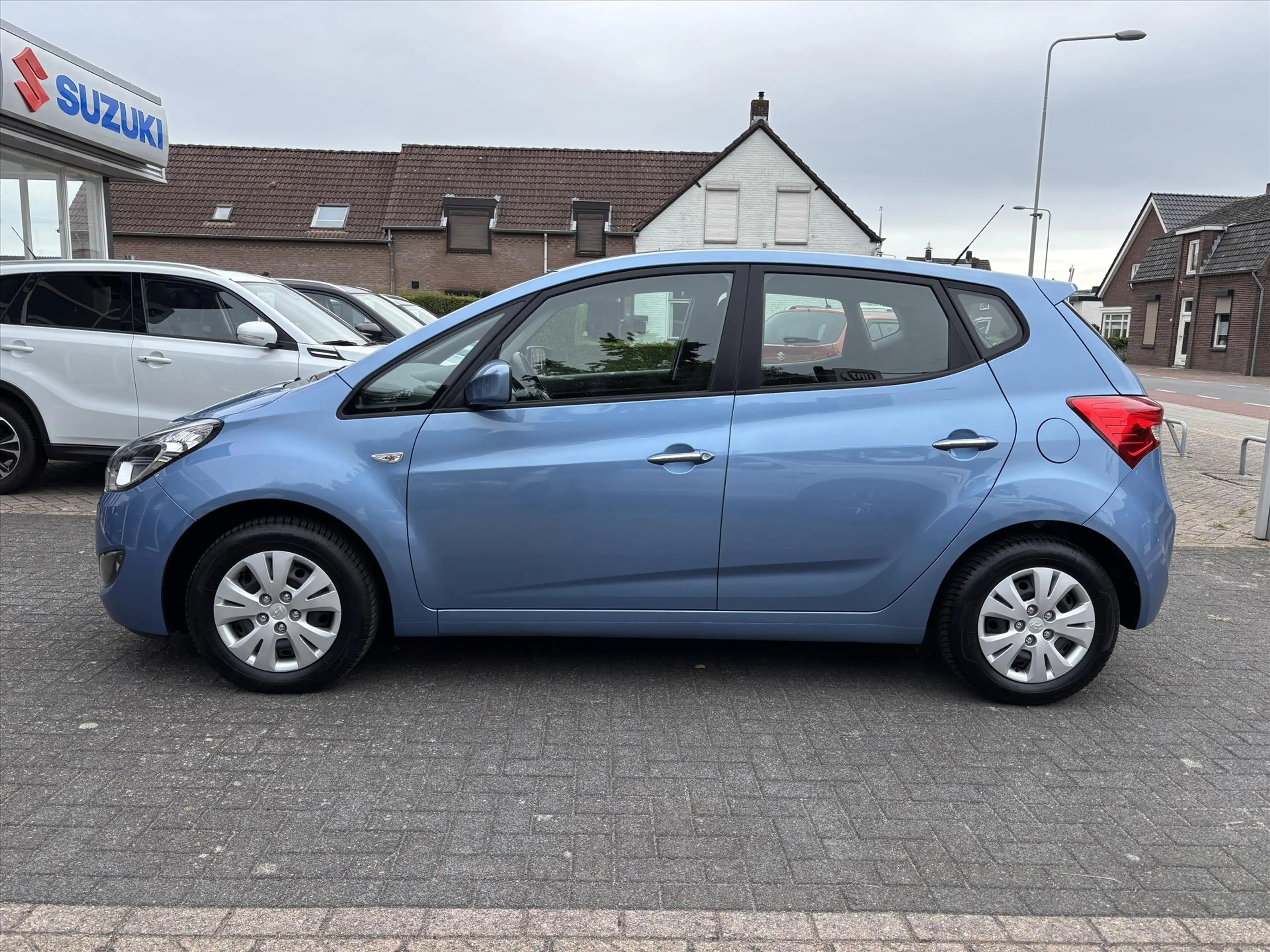 Hyundai iX20 1.4i blue 90pk i-Drive — photo 8